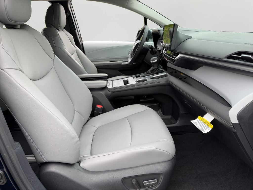 2026 Toyota Sienna XLE 7 Passenger