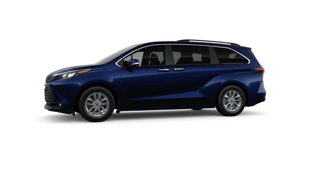 2026 Toyota Sienna XLE 8 Passenger