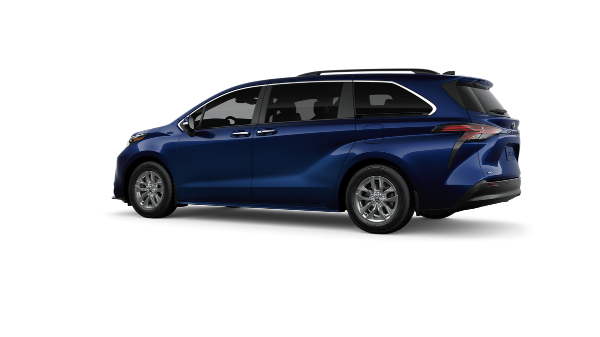 2026 Toyota Sienna XLE 8 Passenger