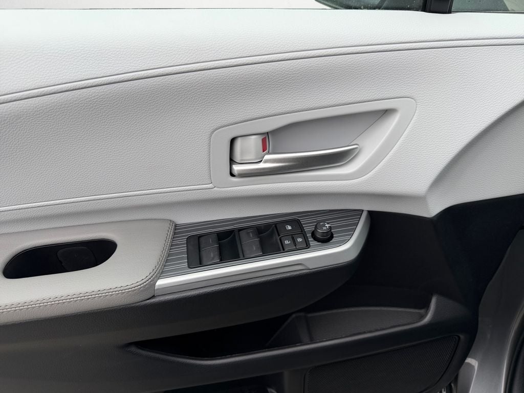 2026 Toyota Sienna XLE 7 Passenger