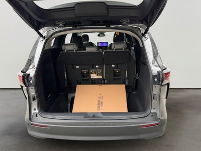 2026 Toyota Sienna XLE 7 Passenger