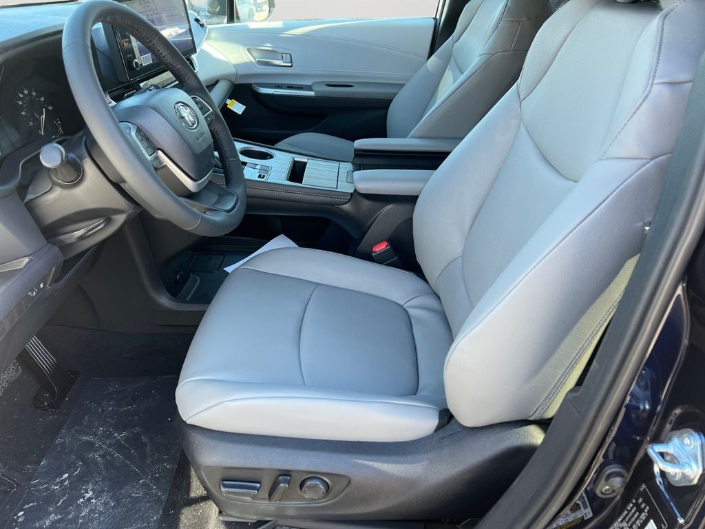 2026 Toyota Sienna XLE 7 Passenger