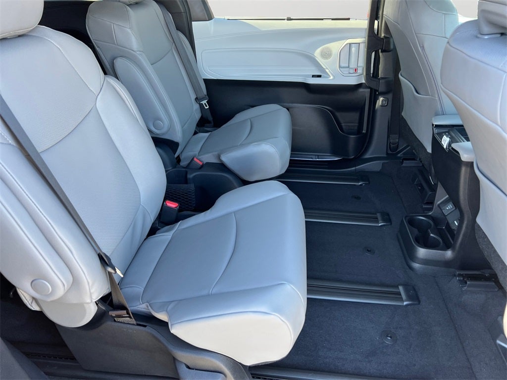 2026 Toyota Sienna XLE 7 Passenger