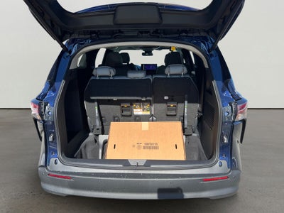 2026 Toyota Sienna XLE 7 Passenger