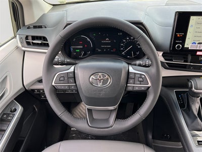 2025 Toyota Sienna XLE 7 Passenger