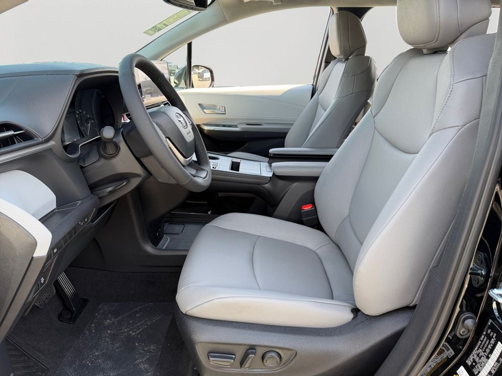 2026 Toyota Sienna XLE 7 Passenger