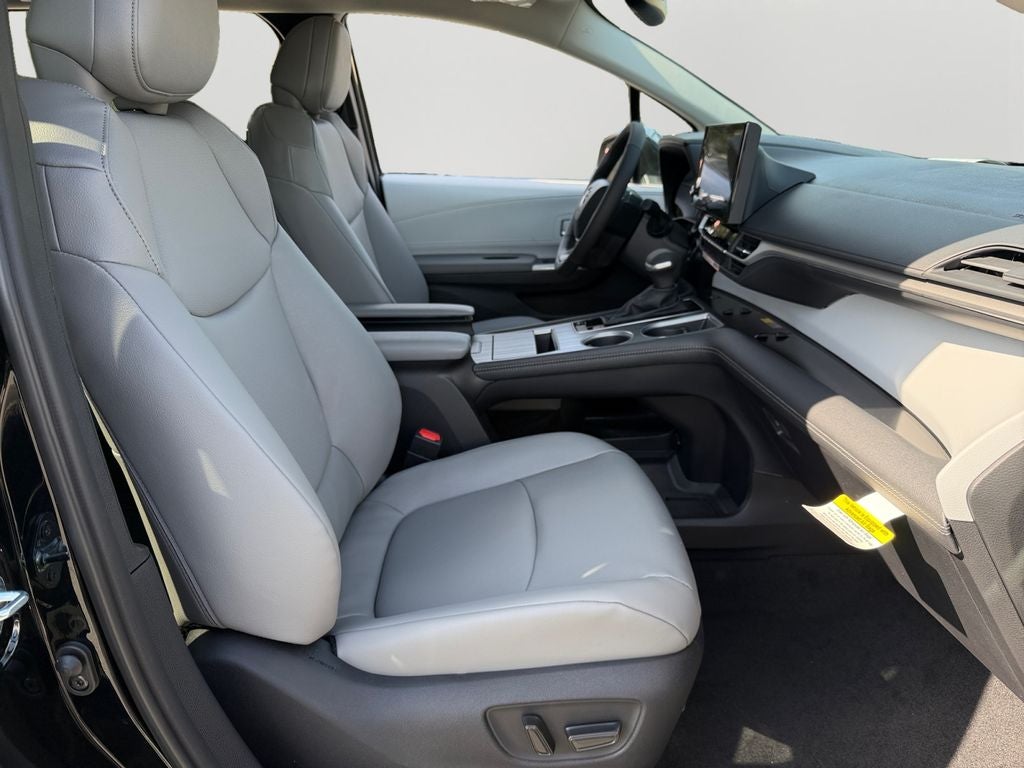 2026 Toyota Sienna XLE 7 Passenger