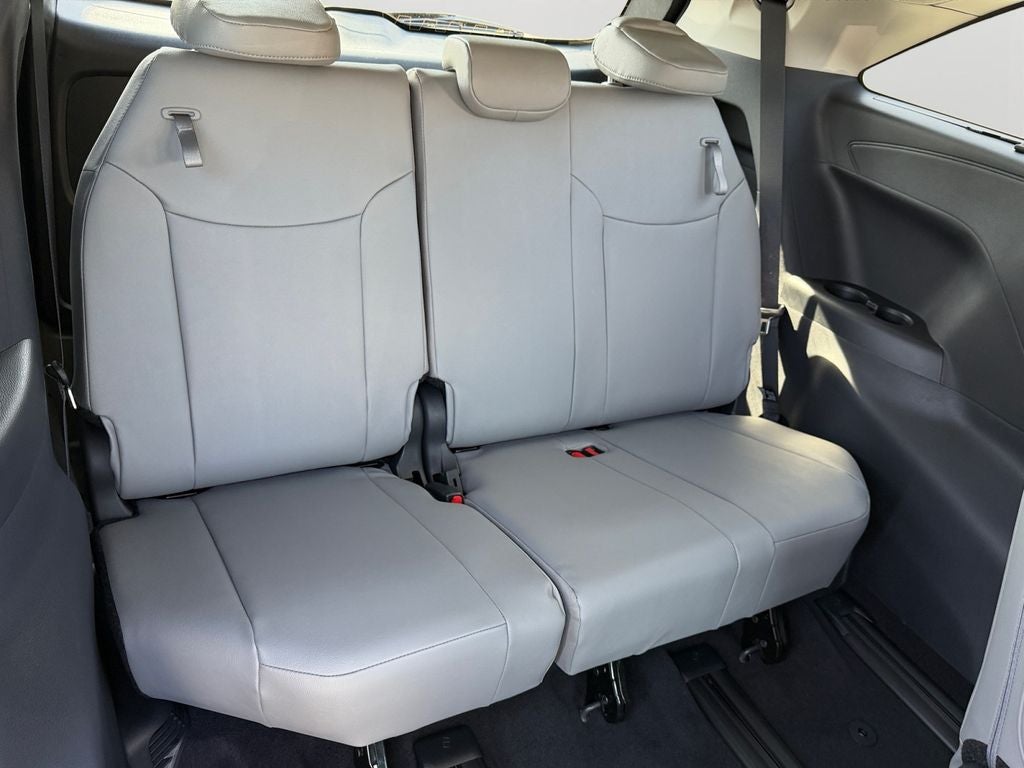 2026 Toyota Sienna XLE 7 Passenger