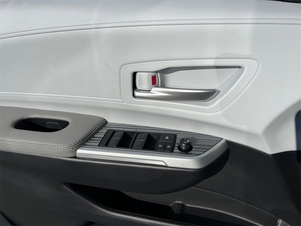 2026 Toyota Sienna XLE 7 Passenger