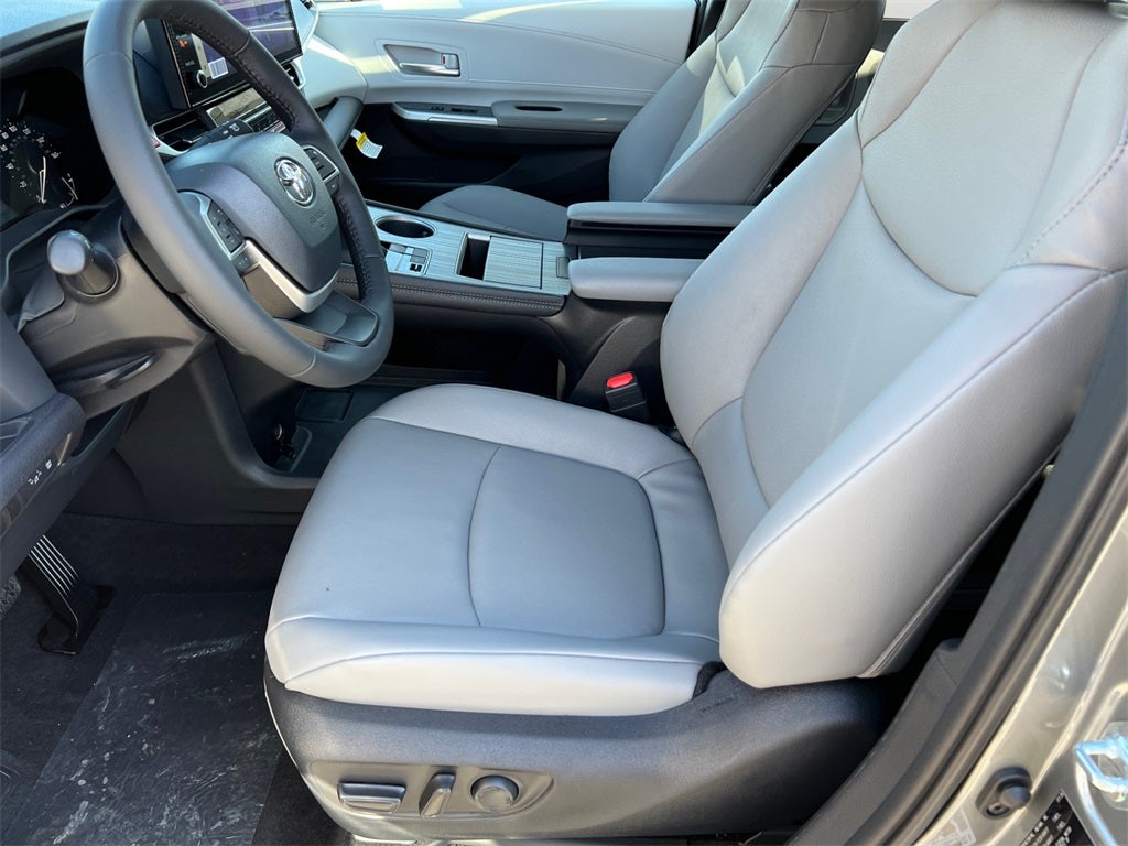 2026 Toyota Sienna XLE 7 Passenger