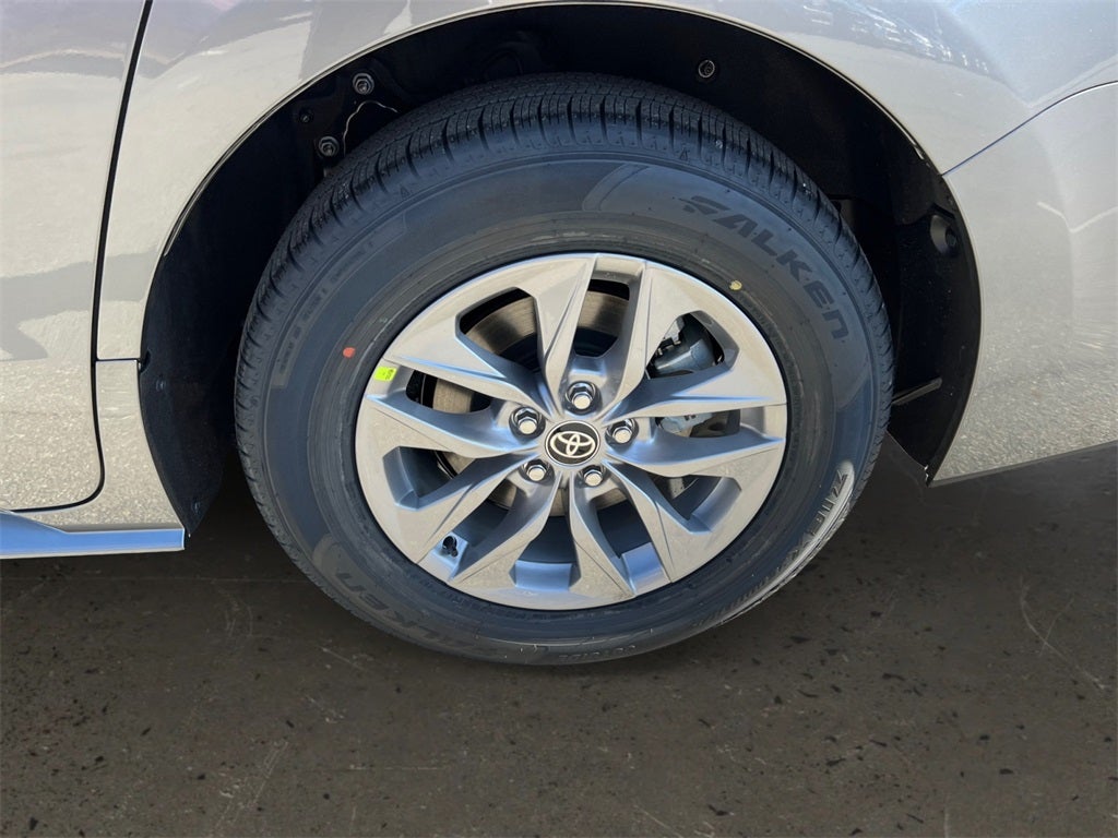 2026 Toyota Sienna XLE 7 Passenger