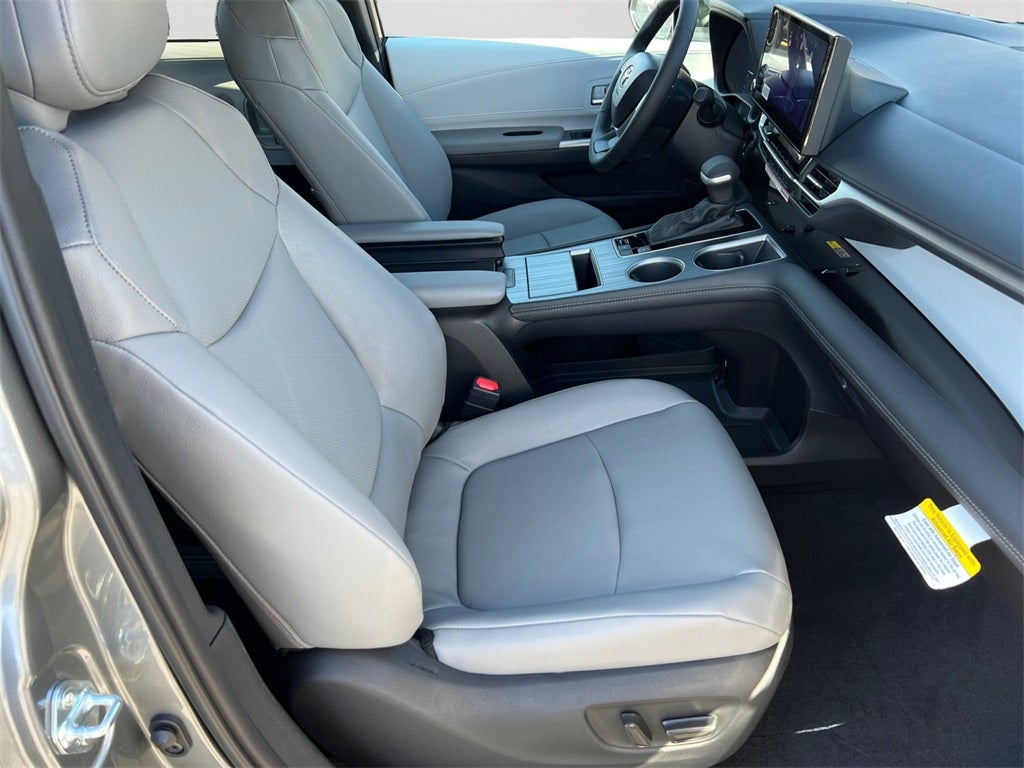 2026 Toyota Sienna XLE 7 Passenger