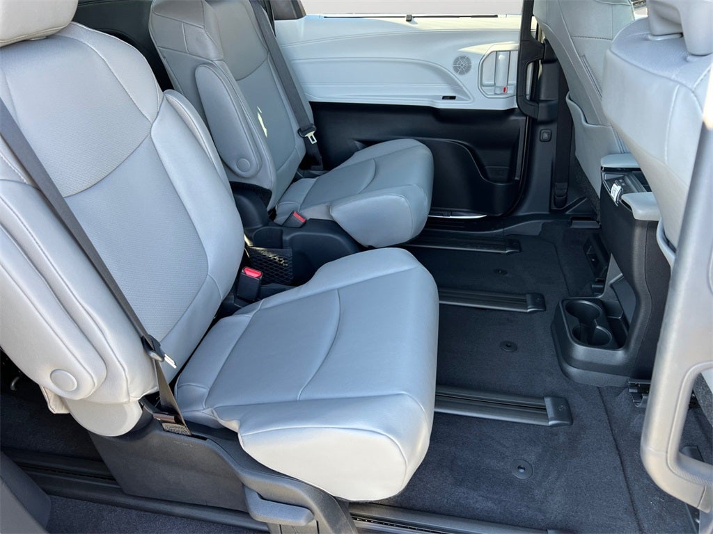 2026 Toyota Sienna XLE 7 Passenger