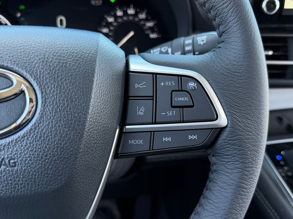 2026 Toyota Sienna XLE 7 Passenger