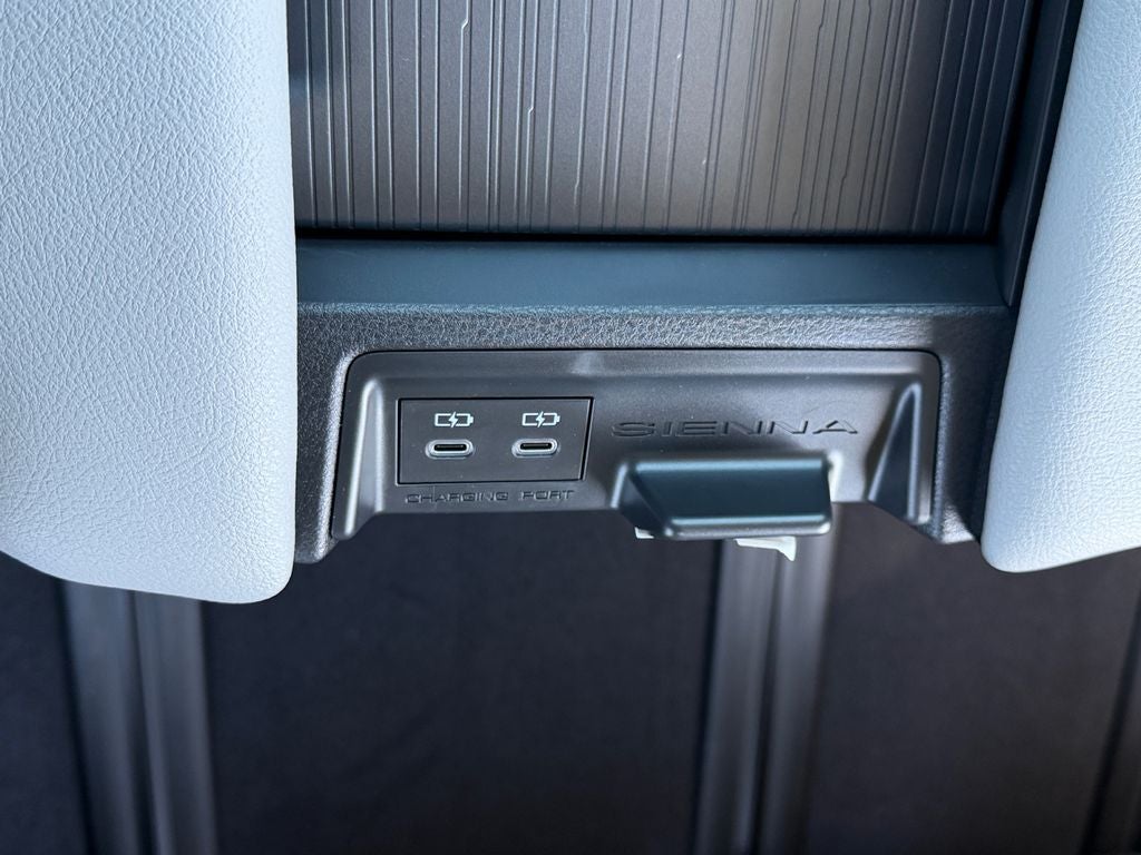 2026 Toyota Sienna XLE 7 Passenger