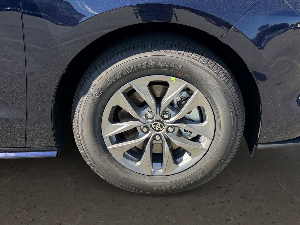 2026 Toyota Sienna XLE 7 Passenger