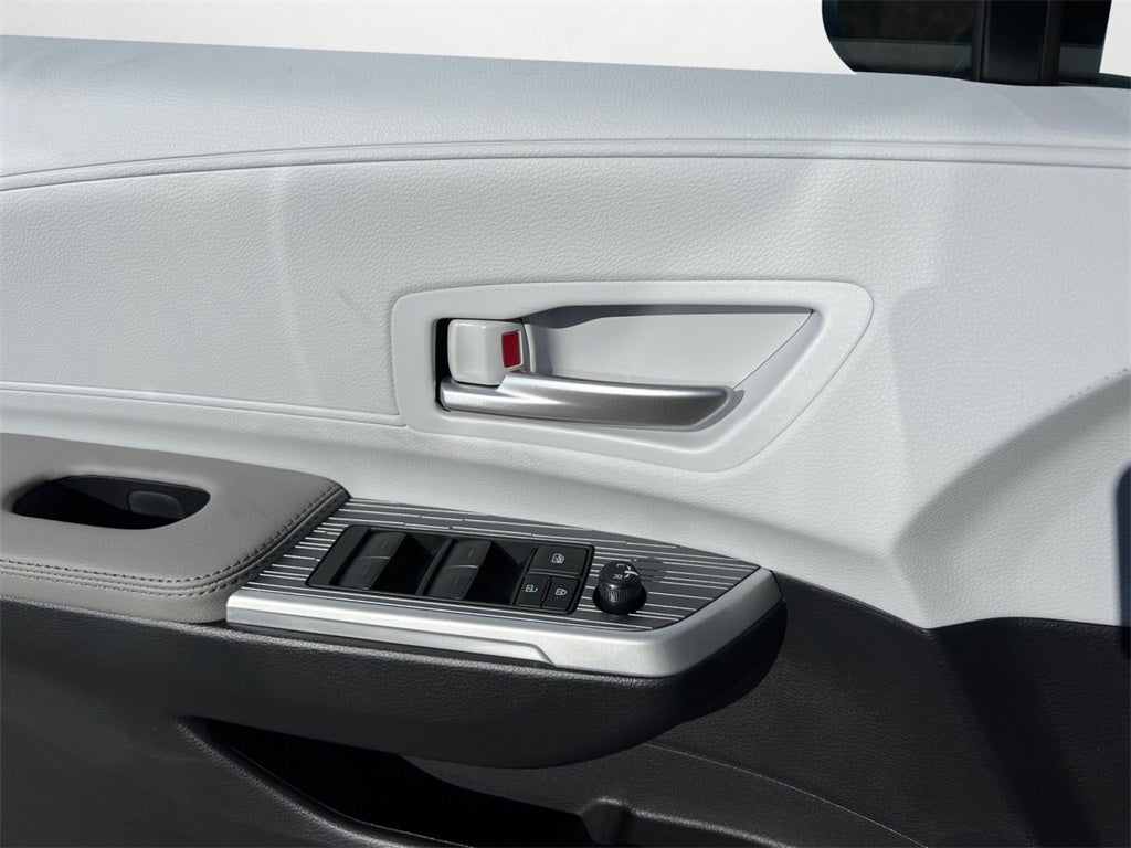 2026 Toyota Sienna XLE 7 Passenger