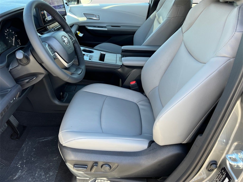 2026 Toyota Sienna XLE 7 Passenger