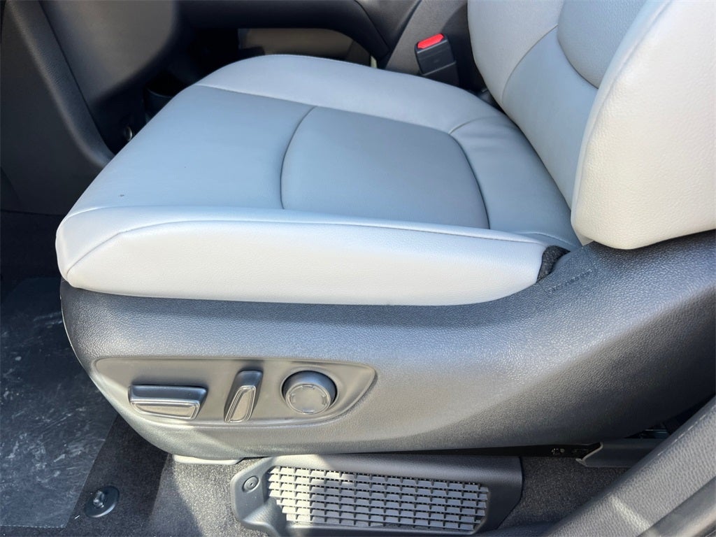 2026 Toyota Sienna XLE 7 Passenger