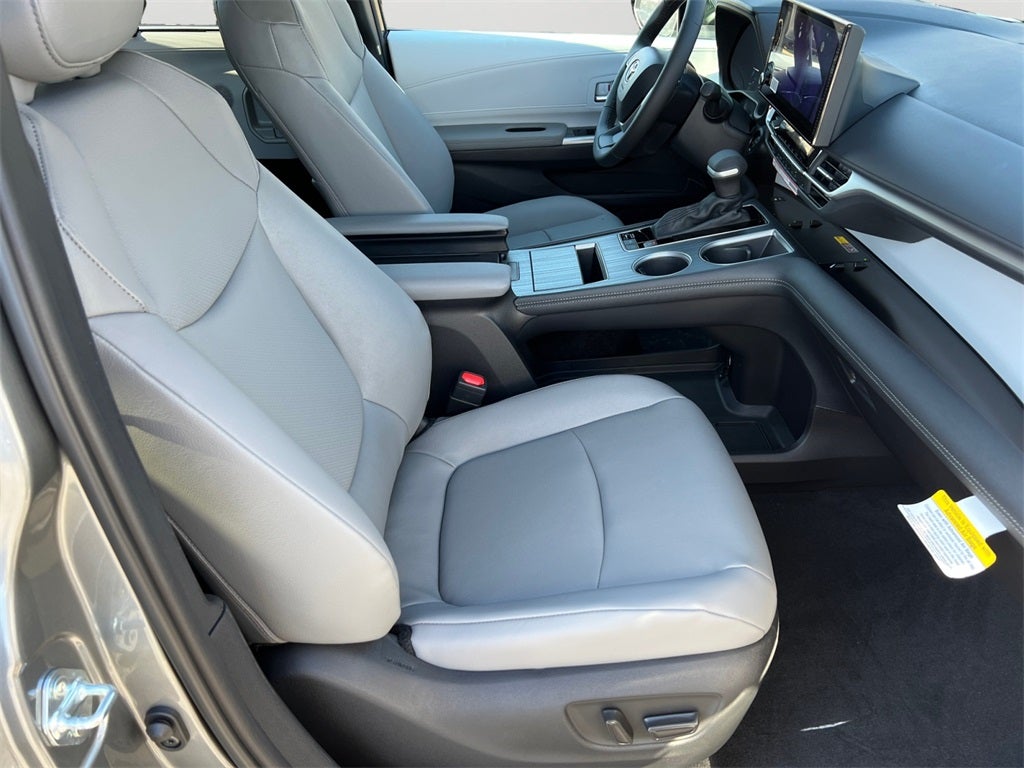 2026 Toyota Sienna XLE 7 Passenger