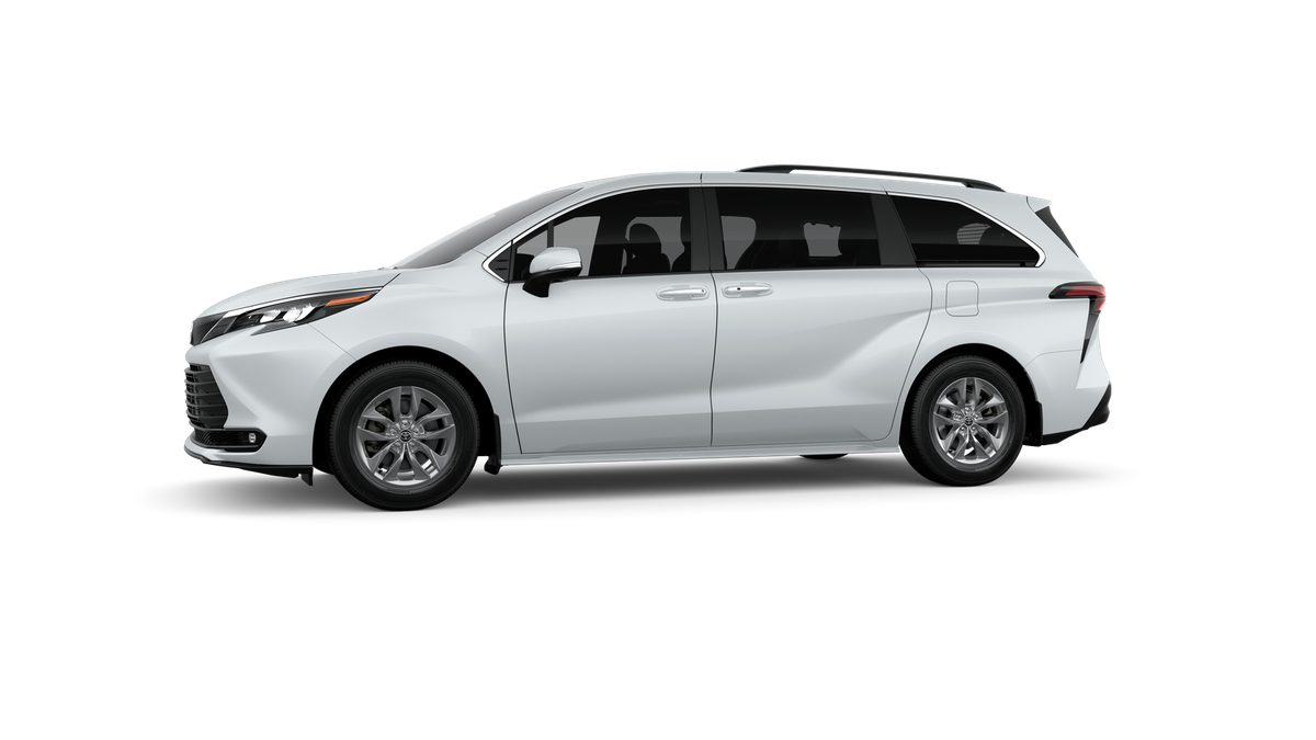 2026 Toyota Sienna XLE 7 Passenger