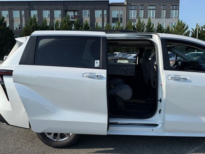2026 Toyota Sienna XLE 7 Passenger