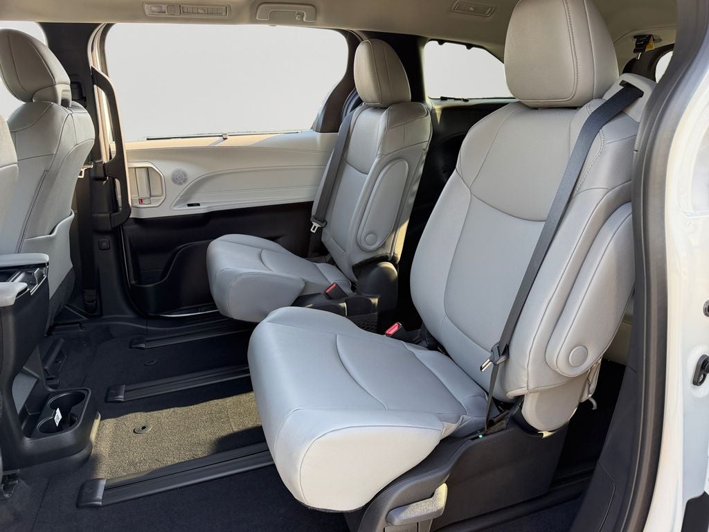 2026 Toyota Sienna XLE 7 Passenger