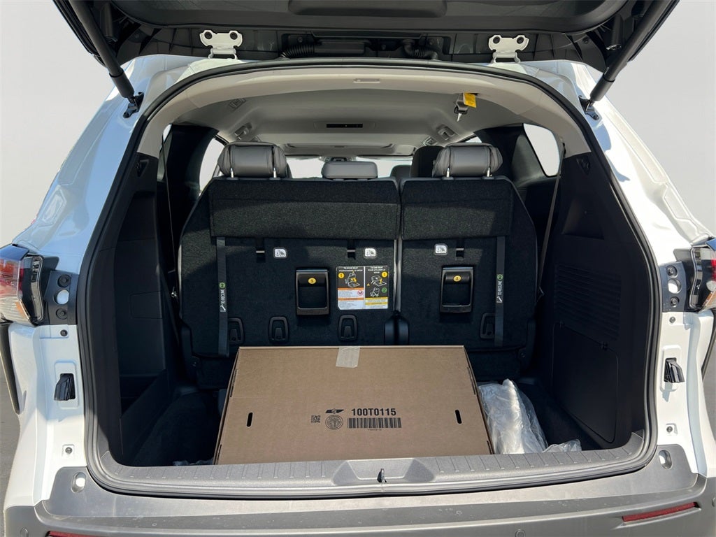 2025 Toyota Sienna XLE 7 Passenger