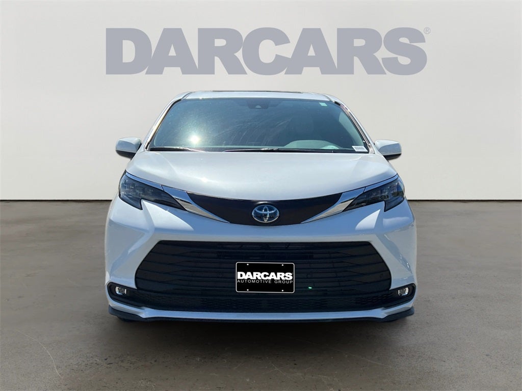 2025 Toyota Sienna XLE 7 Passenger