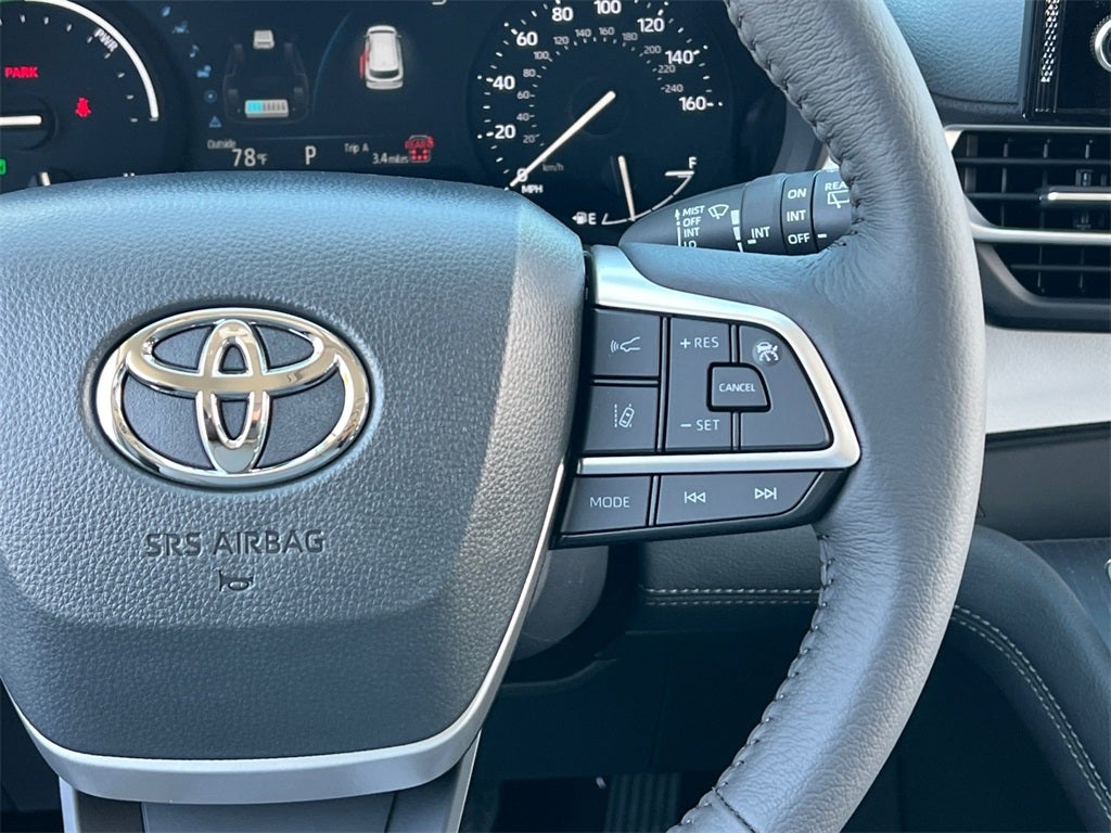 2025 Toyota Sienna XLE 7 Passenger