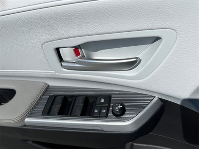 2025 Toyota Sienna XLE 7 Passenger