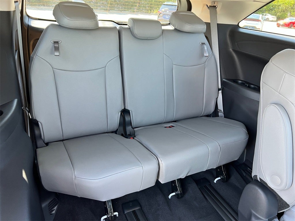 2025 Toyota Sienna XLE 7 Passenger