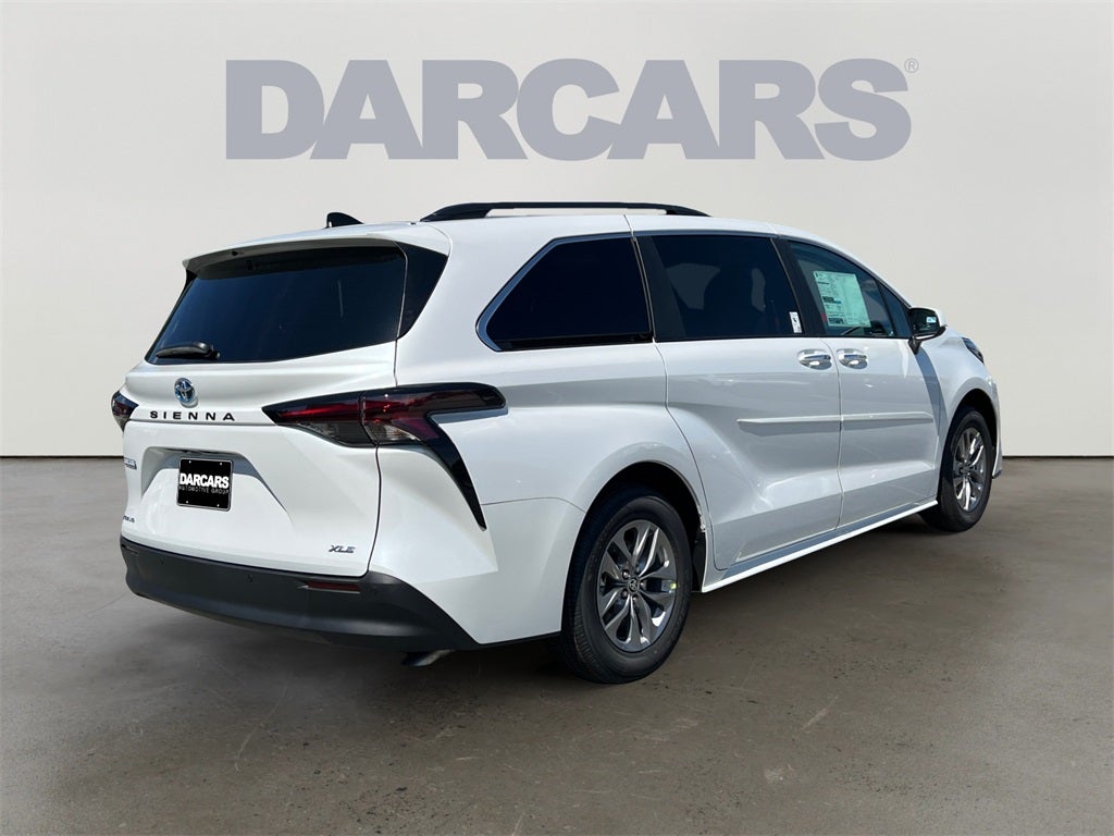 2025 Toyota Sienna XLE 7 Passenger