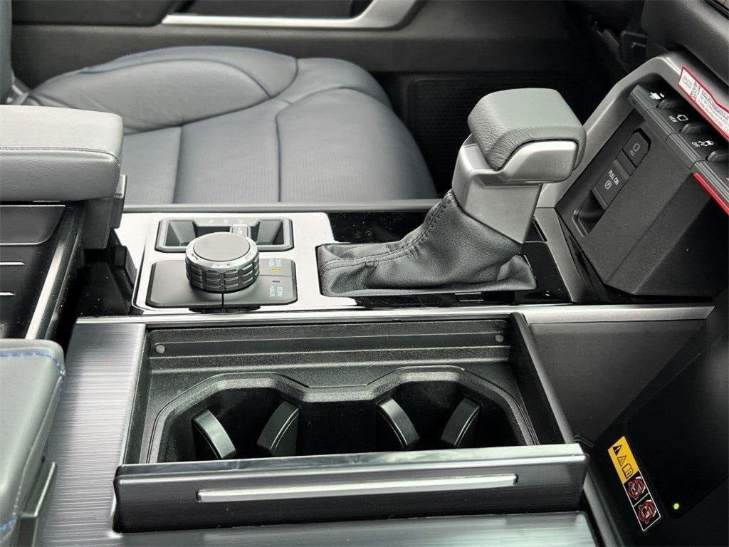 2025 Toyota Tundra Hybrid Platinum