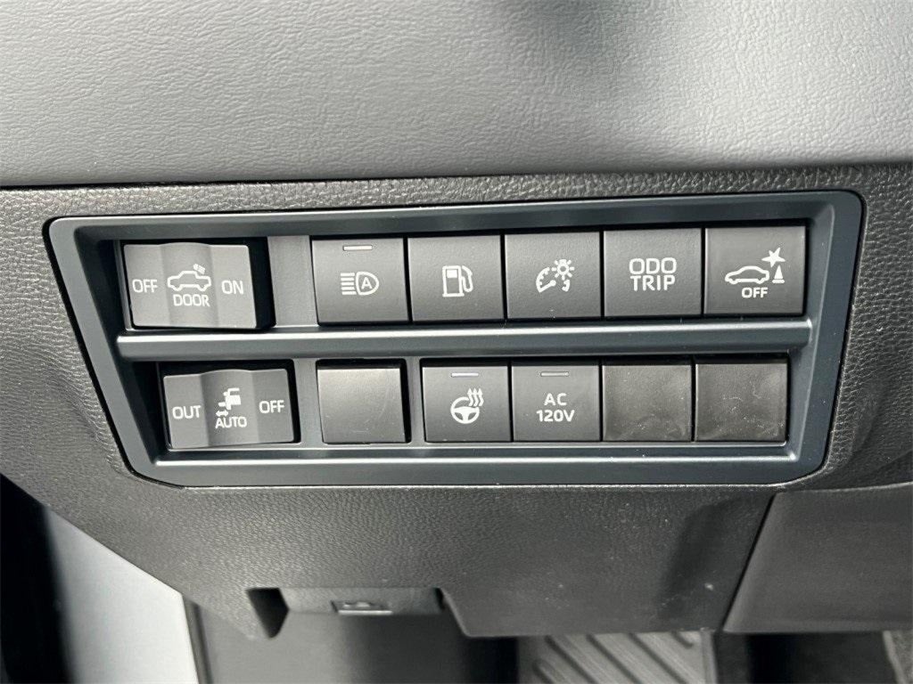 2025 Toyota Tundra Hybrid Platinum