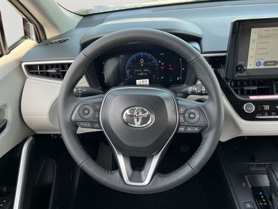 2026 Toyota Corolla Cross LE