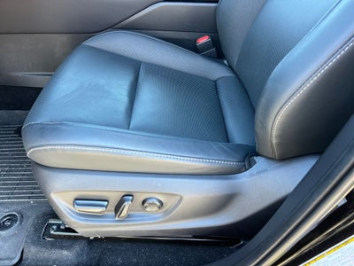 2025 Toyota Crown Signia Limited