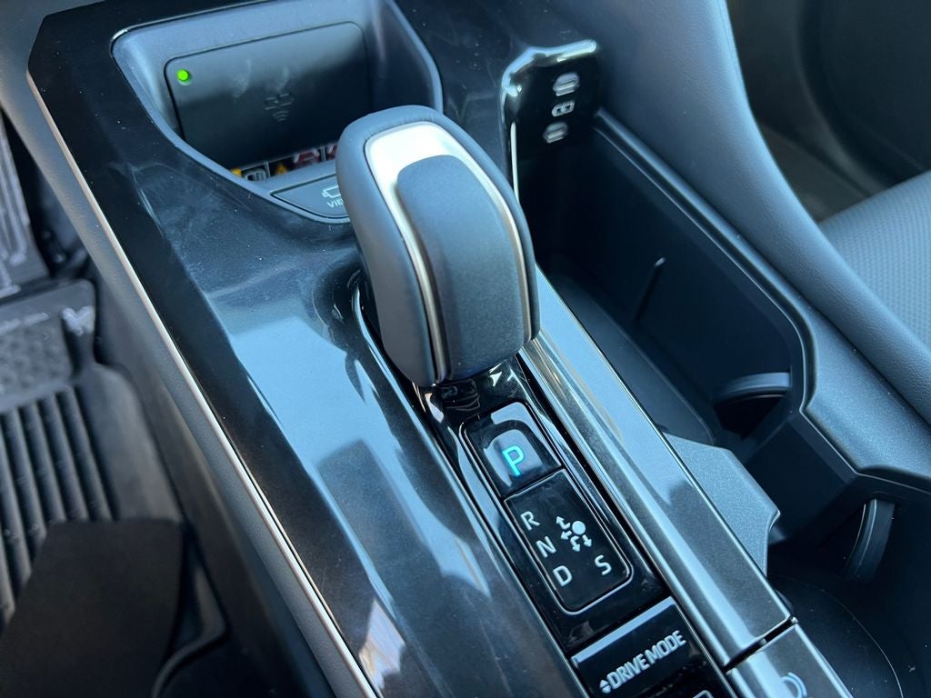 2025 Toyota Crown Signia Limited