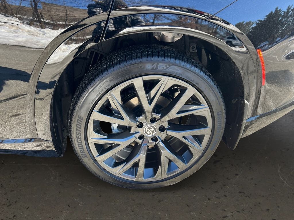 2025 Toyota Crown Signia Limited