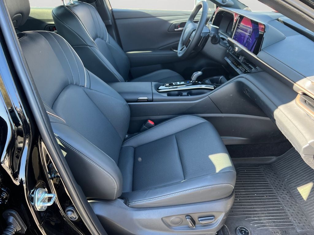 2025 Toyota Crown Signia Limited