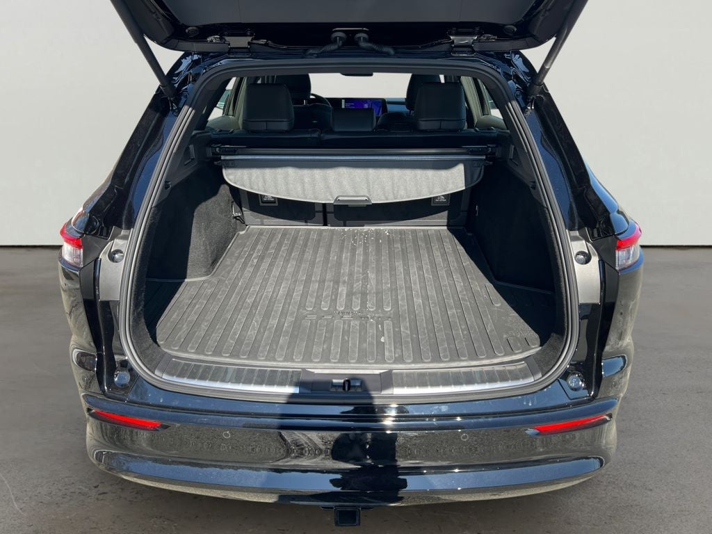 2025 Toyota Crown Signia Limited