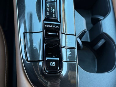 2026 Toyota Crown Signia Limited