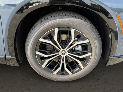 2026 Toyota Crown Signia XLE