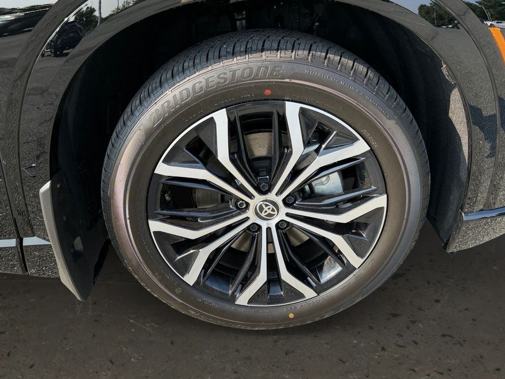 2026 Toyota Crown Signia XLE