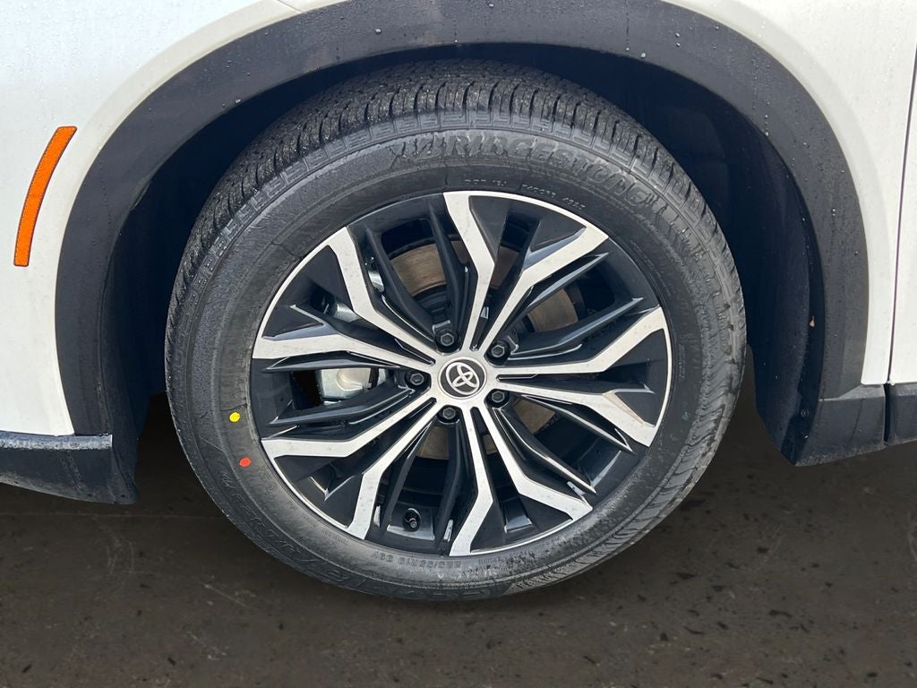 2026 Toyota Crown Signia XLE