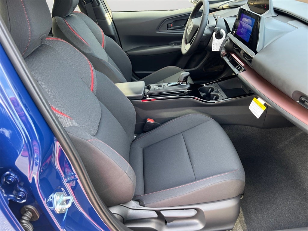 2026 Toyota Prius Plug-In Hybrid SE