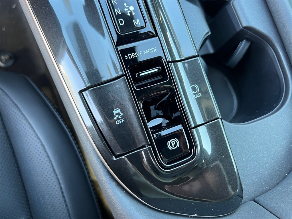 2026 Toyota Crown Platinum