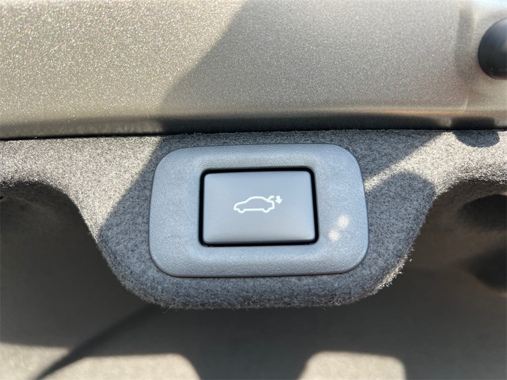 2026 Toyota Crown Platinum