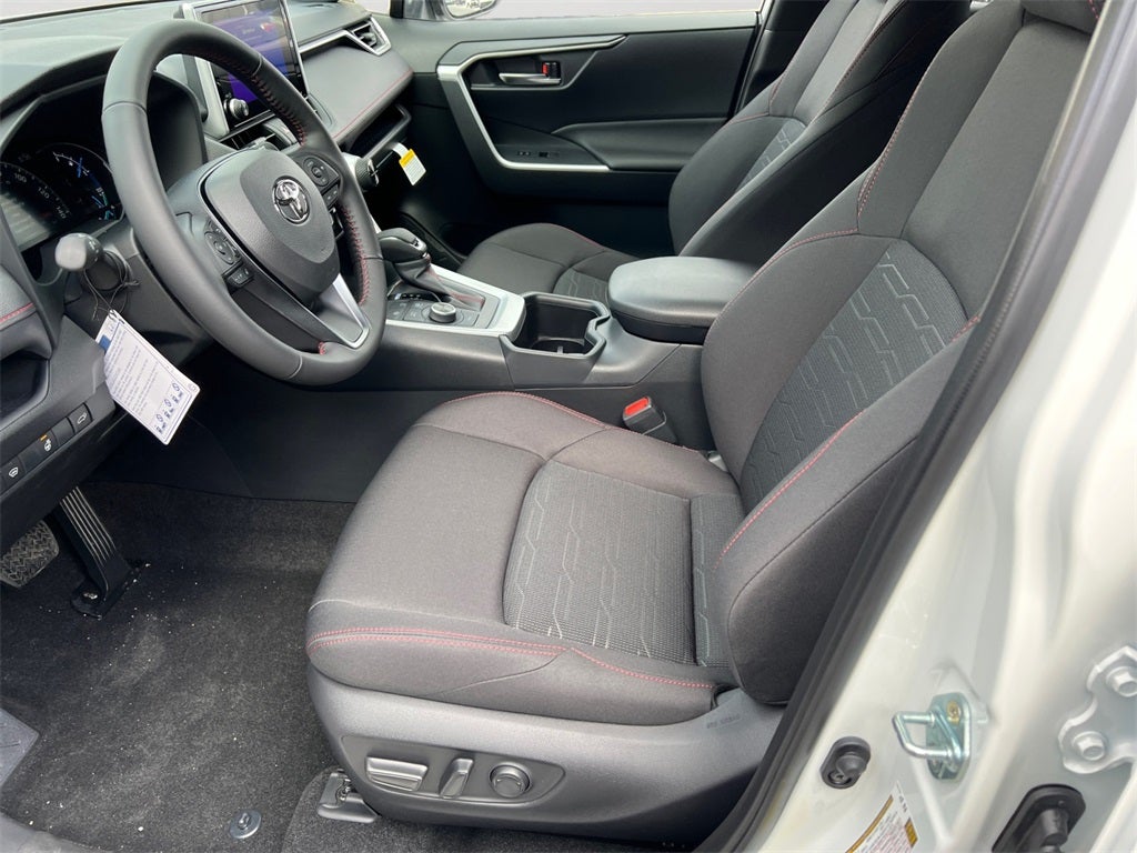 2025 Toyota RAV4 Plug-In Hybrid SE