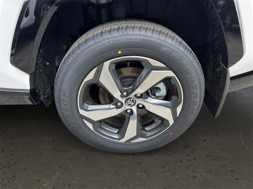 2025 Toyota RAV4 Plug-In Hybrid SE